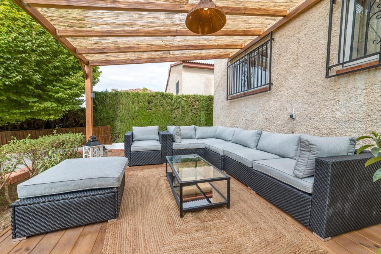 Chalet Con Piscina En Entorno Idilico Ла-Субия Экстерьер фото